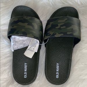 Kids pool sandals